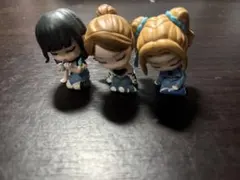 ルセラフィム　肩ズン