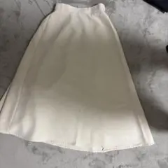 JULIA BOUTIQUE フレアスカート アイボリー ロング丈のサムネイル