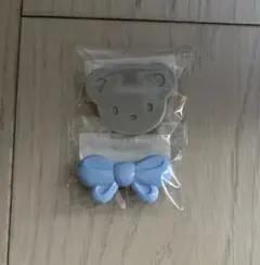 ファミリア　familiar　ピンクマ　グレー　ピンリボン　ブルー　安全ピン