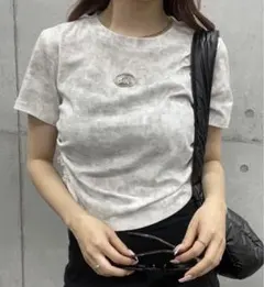 最終価格❗️ROGER AND RAW(S) プレート付ショート丈ラメギャザーTのサムネイル