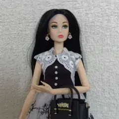 Item thumbnail for item a9e3f6fd-9f71-4a8a-891c-20028985a884