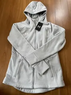 アンダーアーマー　ジップアップパーカー