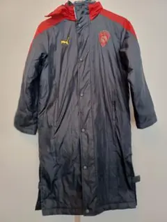 Puma 子供 サッカーベンチコート 黒/赤 サイズ140cm 中綿 防寒
