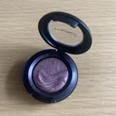 M・A・C エクストラ ディメンション アイシャドウ スモーキーモーヴ