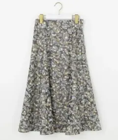 エニィスィス　フレアスカート