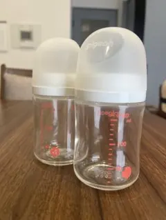 母乳実感160ml哺乳瓶　×2本