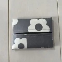 普通サイズ ポケットティッシュケース ラミネート 大きな花柄 グレーハンドメイド