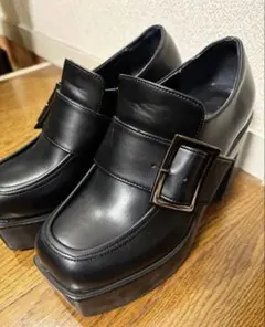 厚底ローファー