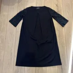 黒　ワンピースのサムネイル