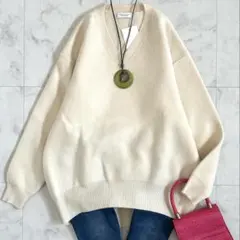 美品 ビューティー&ユース Vネックビッグ ニット プルオーバー オフホワイトF