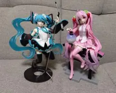 【中古品】初音ミク 桜ミク　フィギュア 2点セット
