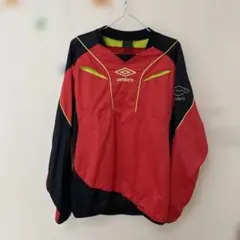 umbro ウィンドブレーカー ピステ赤/黒　Oサイズ