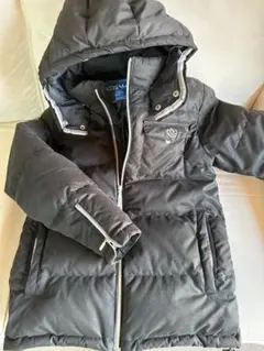 adidas フード付きブラックダウンジャケット