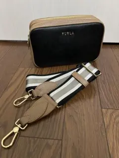 FURLA フルラ バイカラー　ショルダーバッグ　リリー