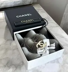 正規品シャネル CHANEL ココマーク ネックレス 白　シルバーのサムネイル