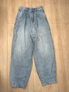【新品未使用】ライトブルー バレルレッグジーンズ　M
