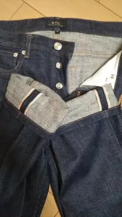 「美品」 A.P.C アーペーセー ニュースタンダード W29 セルビッチ 濃紺