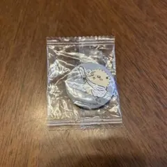 ちいかわ　くら寿司コラボ　ラッコ缶バッジ