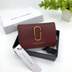 【新品未使用】マークジェイコブス スナップショット 二つ折り 財布 レッド