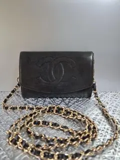 CHANEL デカココ　 ラムスキン折り財布　ブラックのサムネイル