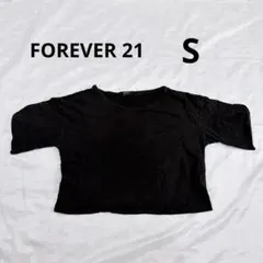 FOREVER 21 ブラック クロップド丈Tシャツ【S】レディーストップス