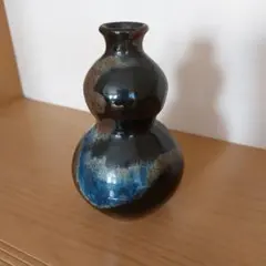陶器製の二重構造花瓶 黒と青のグラデーション
