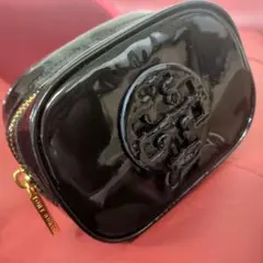 美品トリーバーチ　ブラックエナメルポーチ ゴールドジッパー