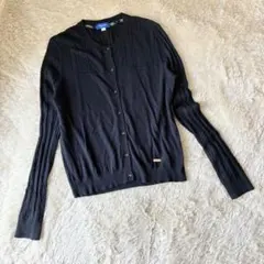 ブルーレーベルクレストブリッジ　長袖カーディガン　黒　38 ケーブル編み　金ロゴのサムネイル