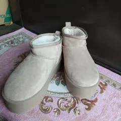 ベージュ ムートンブーツ ショートブーツ 厚底