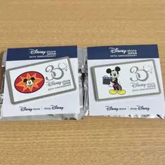 ディズニーストア　非売品　ピンバッジ　30周年 2種セット