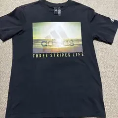 【値下げ中】 adidas THREE STRIPES LIFE Tシャツ