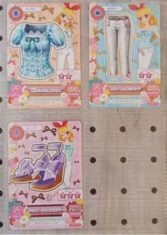 アイカツカード 水色ギンガムブラウス ホワイトカプリパンツ 星宮いちご