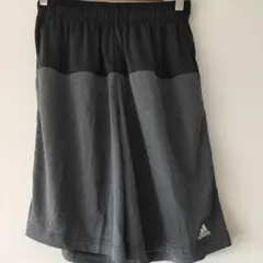 【★新品未使用★】adidas アディダス ハーフパンツ サイズM