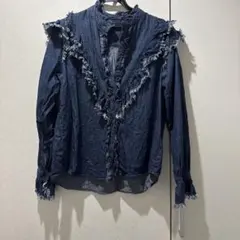 フリル付きダークブルー長袖デニムシャツ