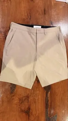 Abercrombie & Fitch ハーフパンツ ベージュ 34のサムネイル