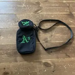 A's ナイロンショルダーバッグ ブラックのサムネイル