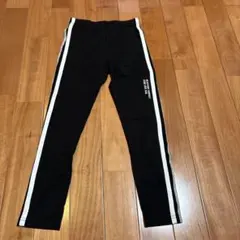 ジェニー ⭐︎ サイドストライプ ブラック フィットパンツ