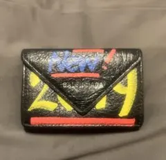バレンシアガ　グラフィティデザイン 三つ折り財布 BALENCIAGA（バレンシアガ） 三つ折り財布 ペーパーミニウォレット
