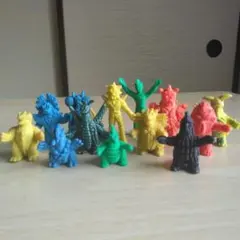 当時モノ 流星人間ゾーン メガロマン 怪獣消しゴムセット - メルカリ