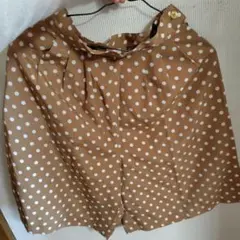 ベージュ 水玉 ショートパンツ