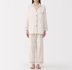 婦人 M オフホワイト　脇に縫い目のない　二重ガーゼ長袖パジャマのサムネイル