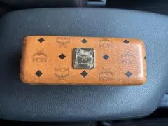 MCM メガネケース ブラウン MCM メガネケースブラウン 約10cm - メルカリ