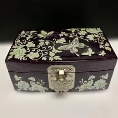 ジュエリーボックス