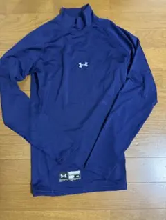 Under Armour ネイビー アンダーシャツ MD
