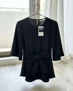 ZARA　ザラ　リボン付きブラック半袖トップス
