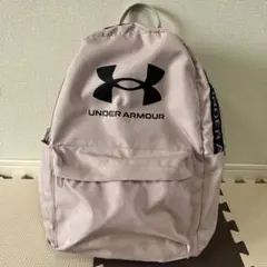 UNDER ARMOUR ピンクリュックのサムネイル