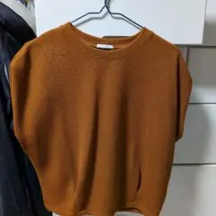 GU オレンジ ニットベスト 42-01