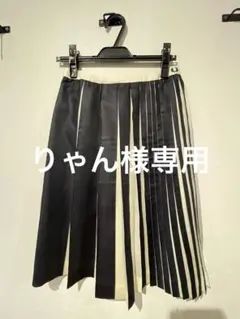 フレッドペリープリーツスカート 紺と白のストライプのサムネイル