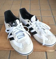 adidas スニーカー ホワイト/ブラック