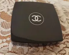CHANEL アイシャドウパレット 10 BRUME-VULCANのサムネイル